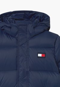 Tommy Hilfiger Abrigo de plumas - dark blue