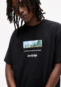 PULL&BEAR VAN GOGH czarny
