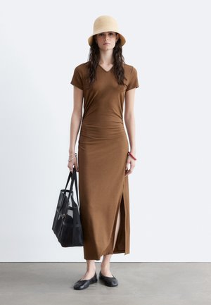 & OTHER STORIES, & OTHER STORIES PIQUÉ JERSEY MIDI DRESS - Robe en jersey - brown