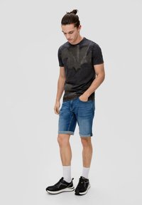 QS Short en jean - blau