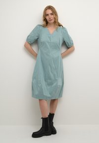 Culture CUANTOINETT - Dnevna obleka - green milieu