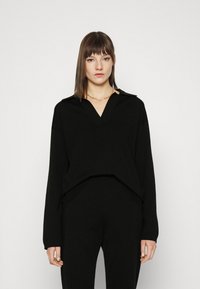 ARKET Camisola - black