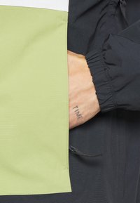 Thumbnail Image 7