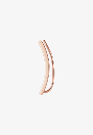 Orecchino curvo in oro rosa con una forma liscia e allungata, caratterizzato da un design elegante e minimalista con finitura lucida.