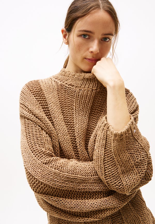 TAPE YARN MOCK - Jumper - safari2