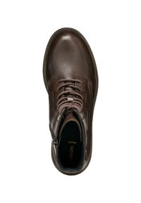 Botte chelsea en cuir marron avec bout arrondi, laçage et fermeture éclair sur le côté. Elle présente une semelle intérieure rembourrée et un dessus texturé.