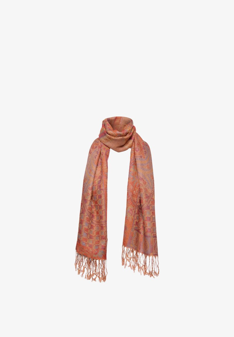 Écharpe tissée douce avec des motifs cachemire et damier orange, rose et lavande, avec des extrémités à franges, drapée avec une boucle en haut.
