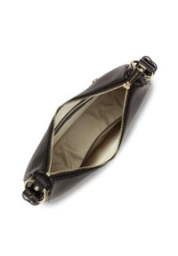 Borsa a tracolla in pelle nera con chiusura a zip. L'interno presenta un rivestimento chiaro e una piccola tasca. Forma arrotondata e dettagli in metallo dorato.