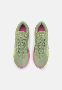 Nike Performance GT CUT ACADEMY - Košarkarski copati - oil green/sail/spring green
