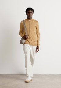 BOSS BALONSO - Vest - medium beige