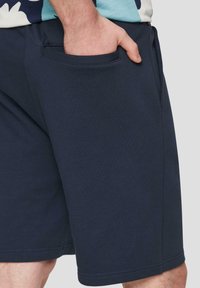 QS Pantalones deportivos - tiefblau