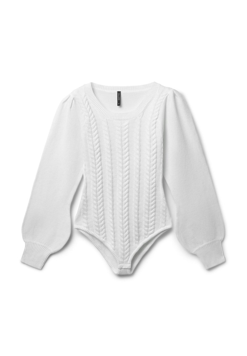 Weißer gestrickter Bodysuit mit langen Puffärmeln, strukturiertem Zopfmuster auf der Vorderseite, gerippten Bündchen und taillierter Silhouette.