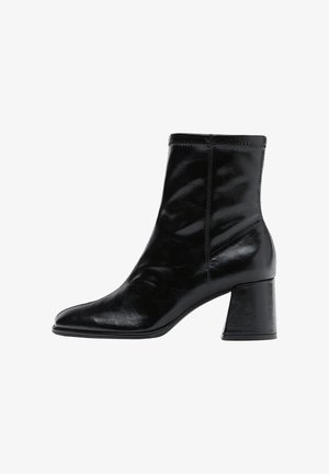 Stradivarius, CLASSIC BASIC MID-HEEL - Stiefelette - black
