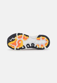 New Balance FRESH FOAM X MORE V4 - Sapatos para corrida em estrada - eclipse
