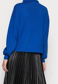 Vero Moda Tall Strickpullover - blue