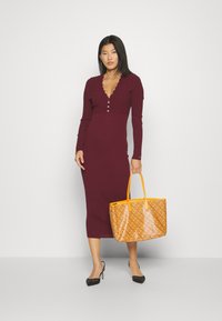 Tommy Hilfiger BUTTON DRESS - Etuikleid - deep rouge