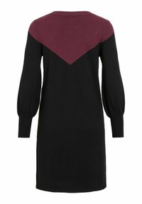 Czarna dzianinowa sukienka z bordowym akcentem w kształcie litery V na plecach, balonowymi rękawami i ściągaczami na mankietach. Projekt o długości do połowy uda. Miękka tekstura.