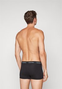 Calvin Klein Underwear LOW RISE TRUNK 5 PACK COTTON STRETCH - Calzoncillos - black/multicolor