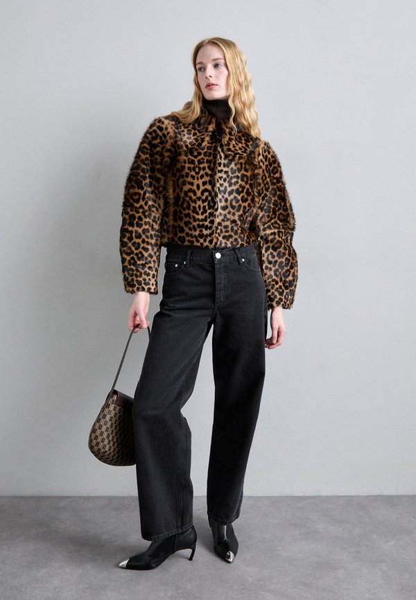 ROWANI - Leather jacket - leopard2