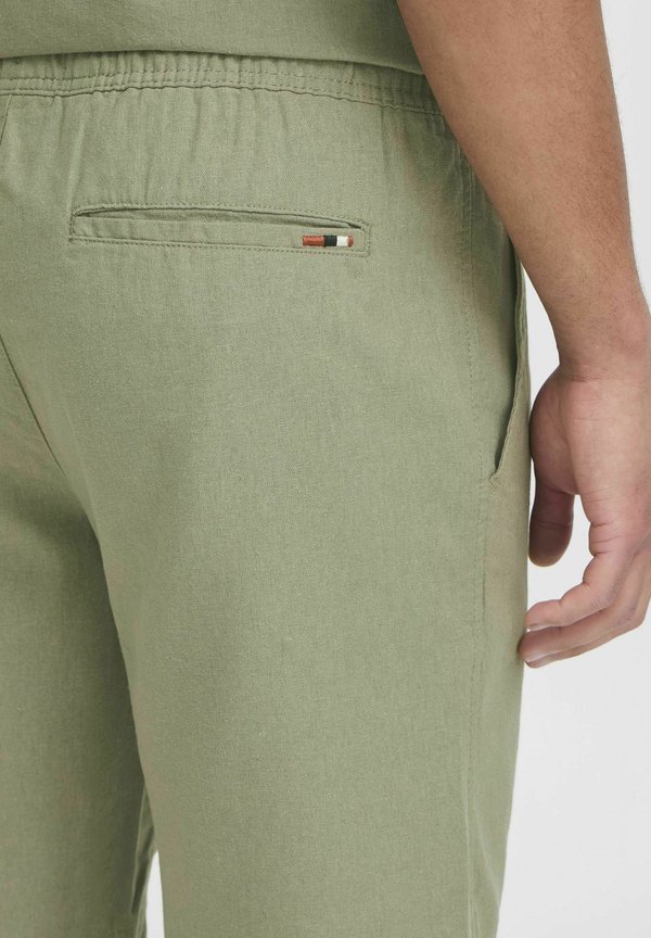 IDPASSA LINEN MIX - Shorts - vetiver2