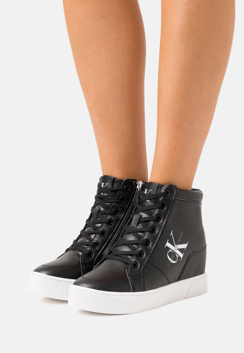 Calvin Klein Jeans HIDDEN WEDGE CUPSOLE LACEUP - Sneakers hoog - black/silver