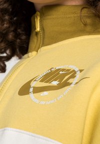 Nike Sportswear Mikina - yellow