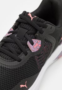 Puma Obuwie treningowe