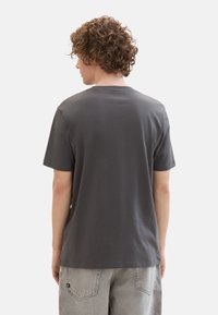 TOM TAILOR KURZARM - Triko s potiskem - grau