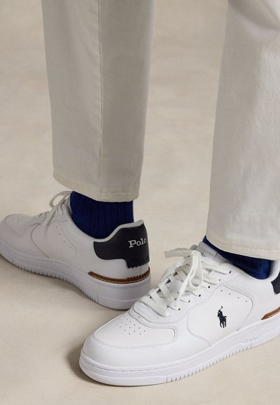 Polo Ralph Lauren MASTERS COURT LEATHER SNEAKER UNISEX - Sneakers - white/navy