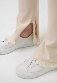 Touché Privé Nadrágok - beige