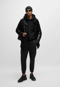 BOSS J_EAMS - Dunkappa / -rock - black one