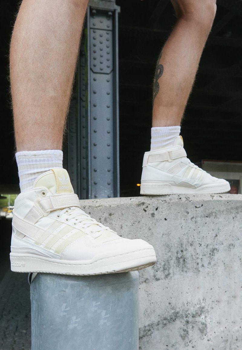 Adidas forum mid basse Clearance