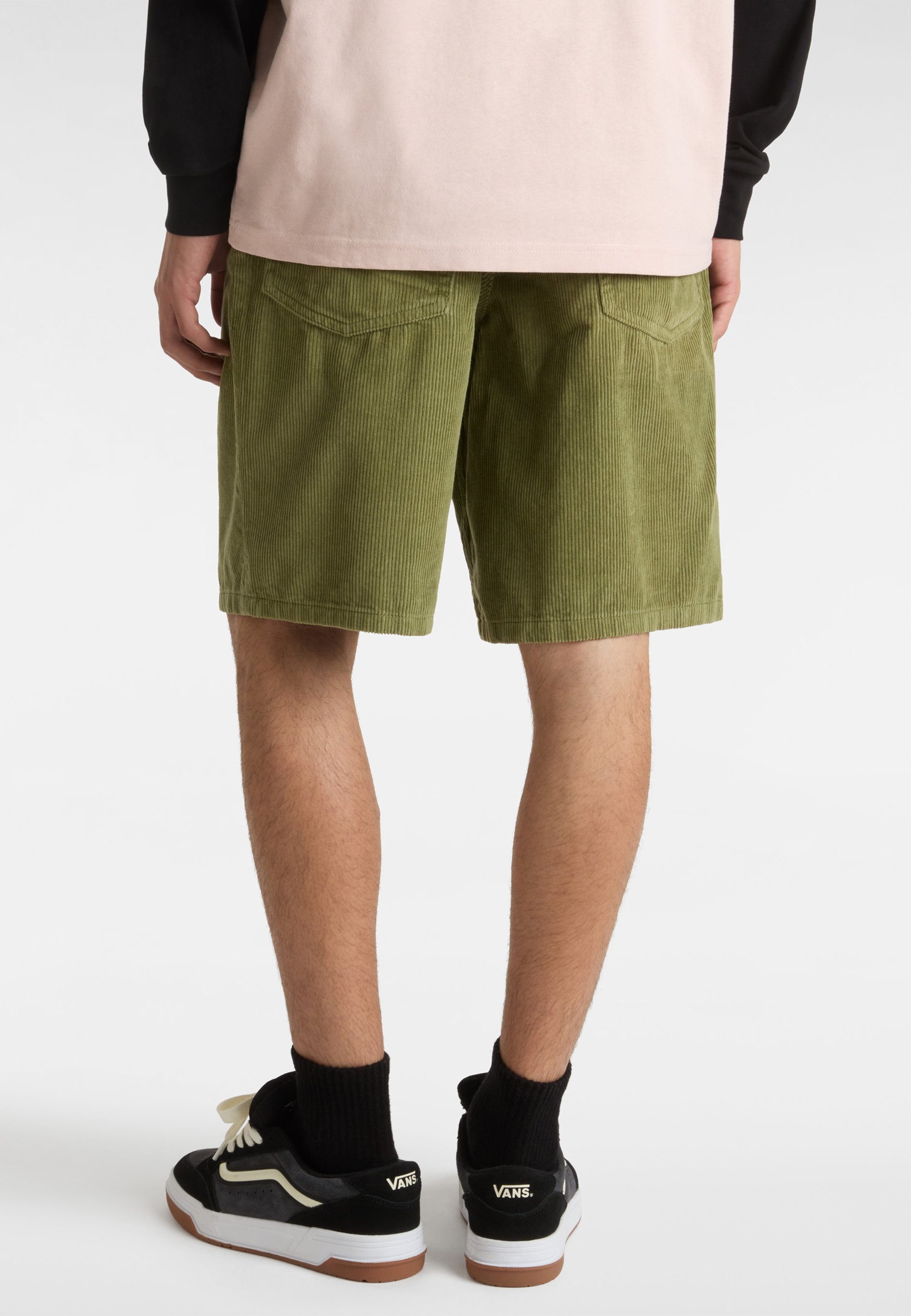 Vans CHECK-5 LOOSE FIT CORDUROY - Short - loden green/vert
