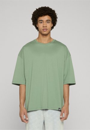 BLANK OVERSIZED - T-Shirt basic - green