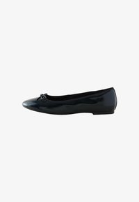 Unselected, navy patent