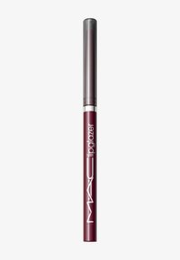 Gloss à lèvres MAC, tube fin bordeaux avec un couvercle transparent, bande argentée et texte blanc ; dispose d'un embout applicateur effilé pour une application précise.