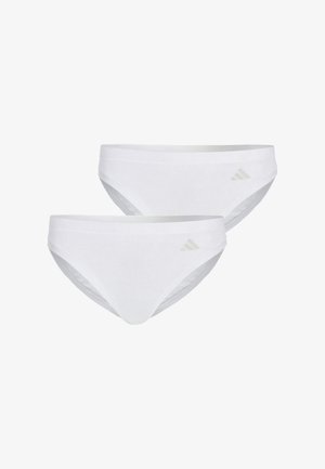Twee effen witte low-rise slips met een subtiel logo aan de linkerkant op een witte achtergrond.