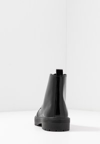 Miss Selfridge Botines bajos - black