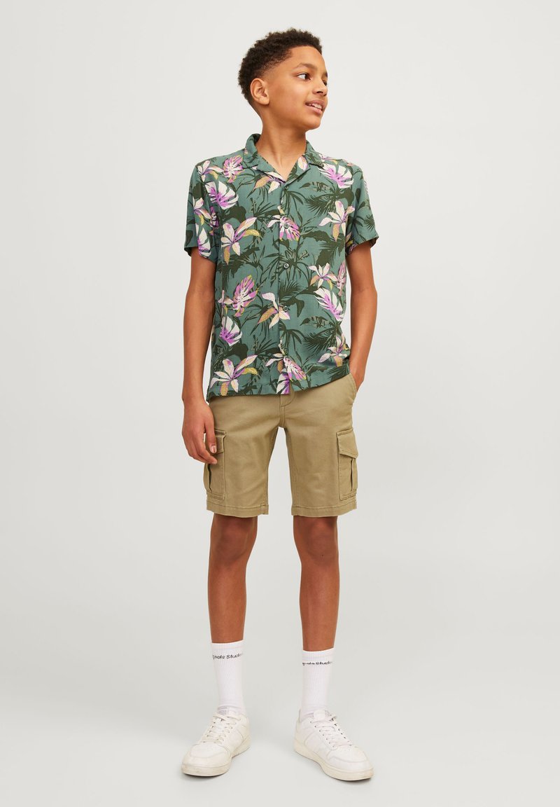 Jack & Jones Junior - JCOSTAGGER SEERSUCKER RESORT  - Vapaa-ajan kauluspaita - laurel wreath, Suurenna