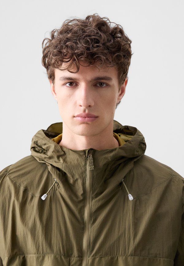 LATITUDE FLIGHT JACKET - Windbreaker2