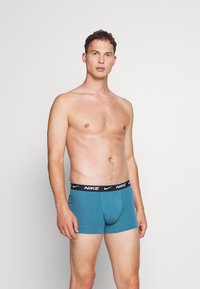 Nike Underwear TRUNK 2 PACK - Cuecas boxer - magic ember/rift blue