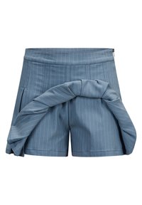 Pantaloni blu su misura con strisce bianche verticali, caratterizzati da un design plissettato, un'accenno a fiocco su un lato e una chiusura con zip sul retro.