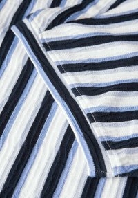 Thumbnail Image 5