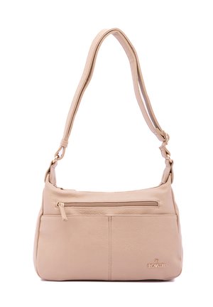 Borsa a mano in pelle beige con superficie testurizzata, una singola tracolla regolabile e una tasca frontale con cerniera. Presenta dettagli del logo in tonalità oro.
