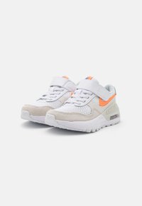 Nike Sportswear AIR MAX SYSTM UNISEX - Sneaker low - white/total orange/phantom/photon dust