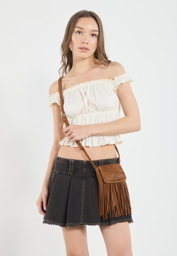 Phone case - cognac2