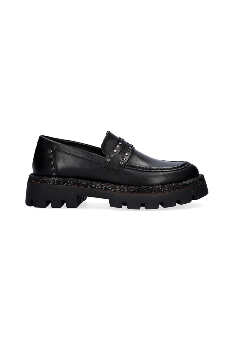 Mocasines de cuero negro con detalles de tachuelas, suela de plataforma texturizada y un diseño elegante de mocasín. Acentuados con una franja brillante.