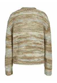 Pull en tricot avec un motif ondulé en beige, crème et gris clair. Encolure ronde et manches longues avec des poignets côtelés.