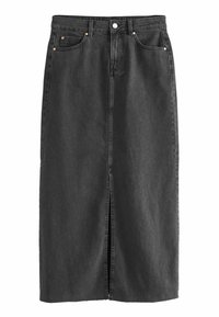 Falda de mezclilla negra con un corte a media longitud, abertura frontal, diseño de cinco bolsillos y costuras visibles. Presenta herrajes en tono dorado y un cierre con botón.