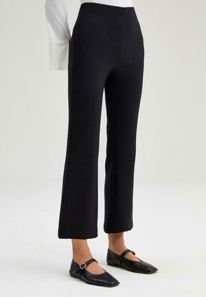 Touché Privé ELASTIC WAISTED CREPE - Pantalones - black